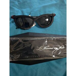 La Femme En Noir The Serpentine Sunglasses NWT